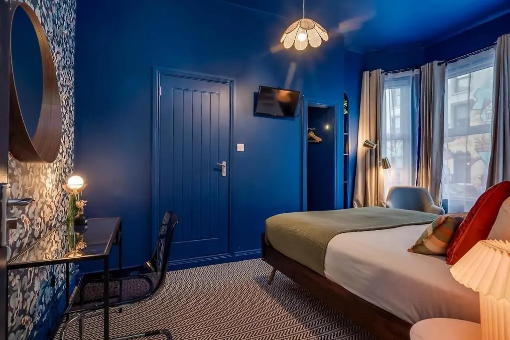 The Wellesley Hotel Belfast Guest house